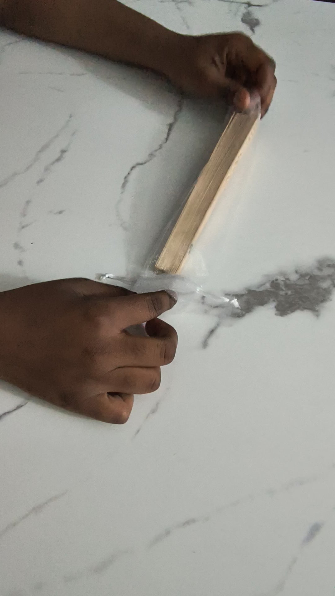 Éventail en Bois Personnalisé – Choco Élégance &amp; Foi | CEF